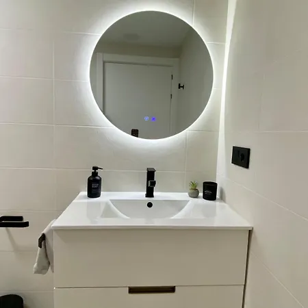 Piso De Diseno En Con Parking Gratuito * ויגו