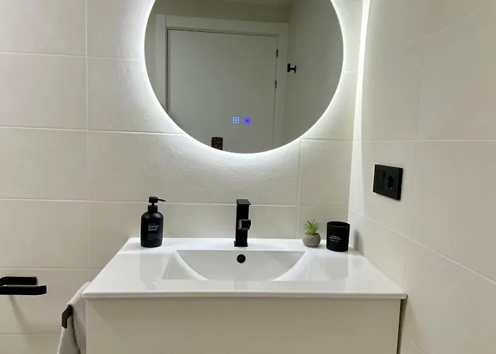 Piso De Diseno En Con Parking Gratuito * Vigo