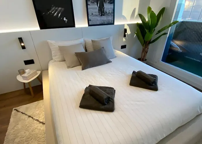 Apartment Piso De Diseno En Con Parking Gratuito *