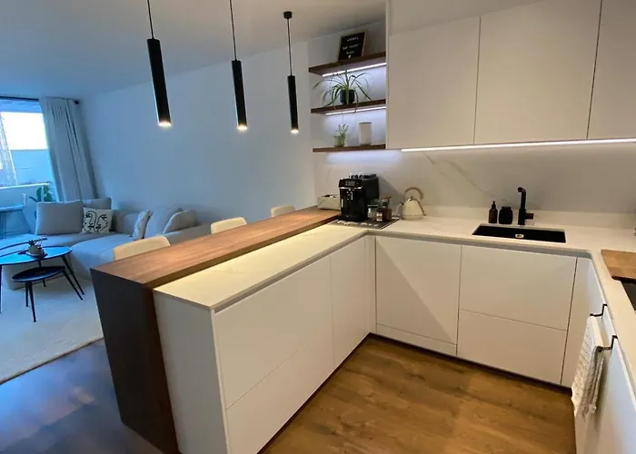 Piso De Diseno En Con Parking Gratuito Apartment